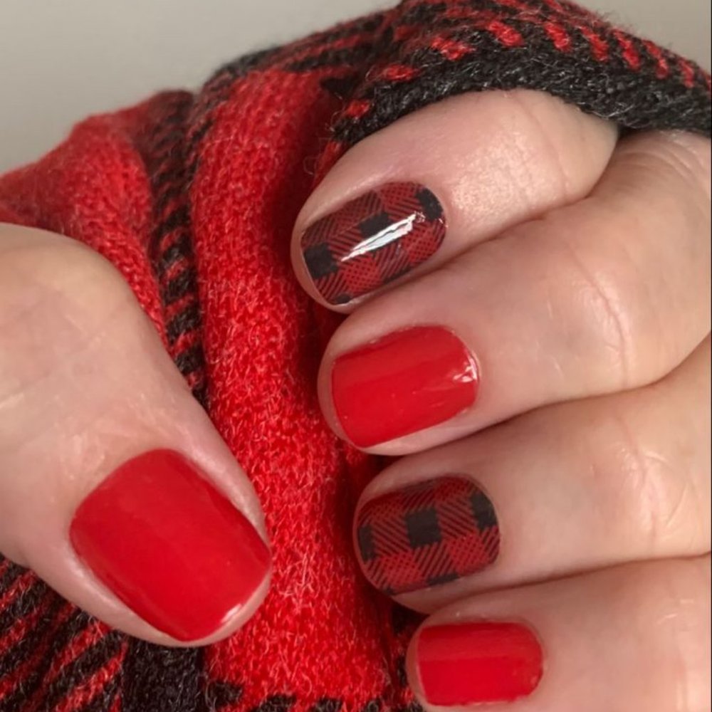 Good Girls Gone Plaid- Red & Black Mixed Mani Nail Polish Strips